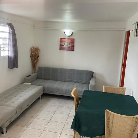 Logement De 40M2 Avec Terrasse, Moderne Et Equipe Petit-Canal Extérieur photo